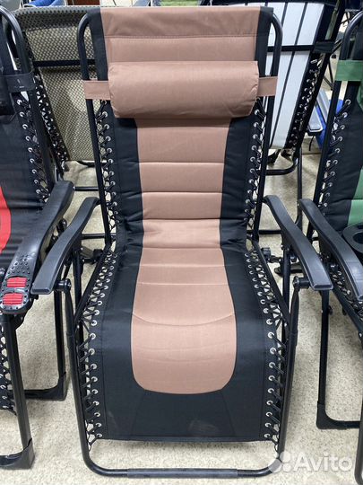 Шезлонг мягкий инерционный Parson до 120 кг 