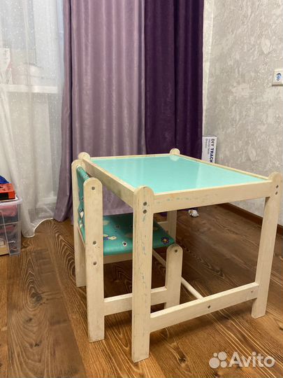Детский стол и стул
