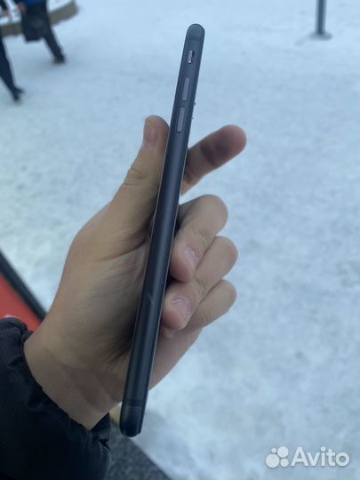 iPhone 8 Plus, 64 ГБ