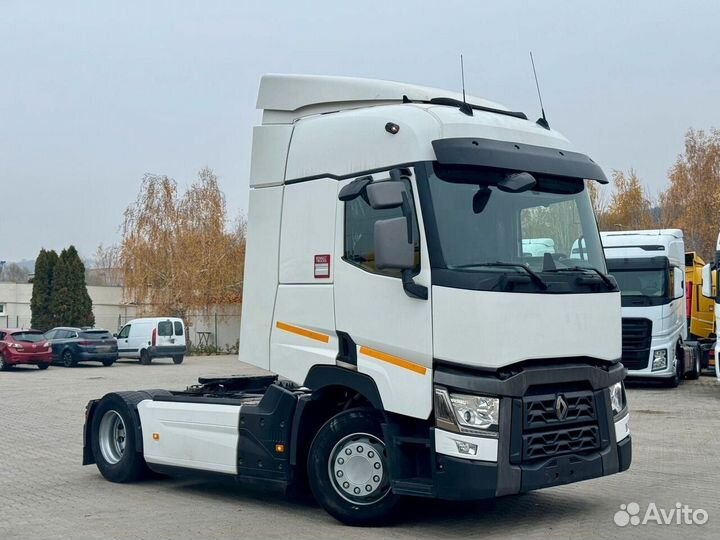 Кабина Рено T в сборе