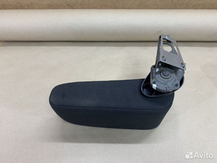 Подлокотник водительский opel astra H / zafira B