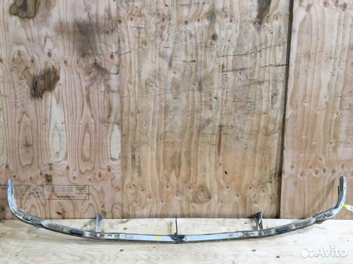 Усилитель бампера передний Toyota Mark Ii GX100