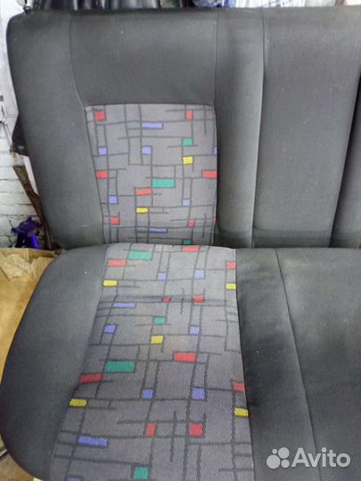 Сиденья задние Golf 3