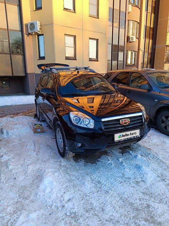 Geely Emgrand X7: фото владельца