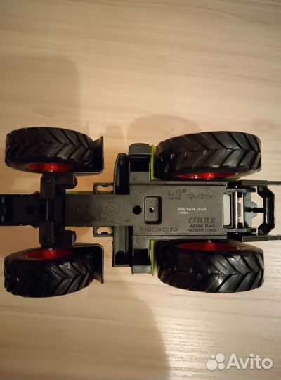 Трактор claas