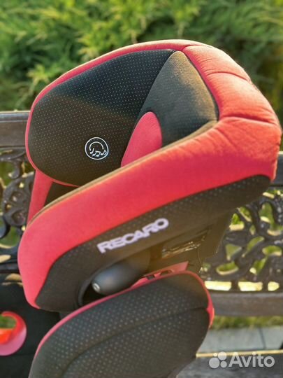 Автокресло Recaro Monza Nova