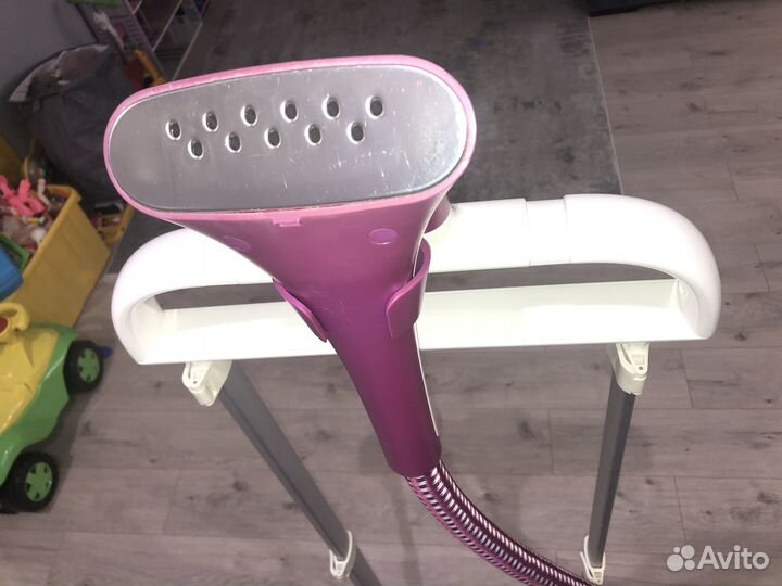 Oтпариватель для одежды Philips GC670