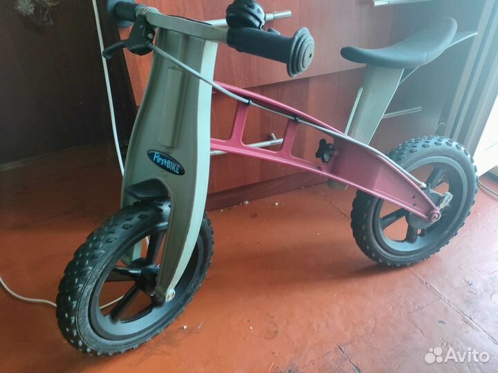 Беговел firstbike