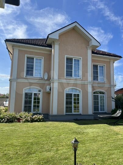 Дом 270 м² на участке 8 сот.