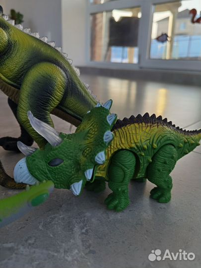 Игрушки динозавры большие
