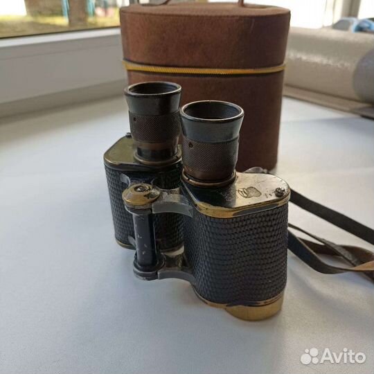 Бинокль военно - полевой