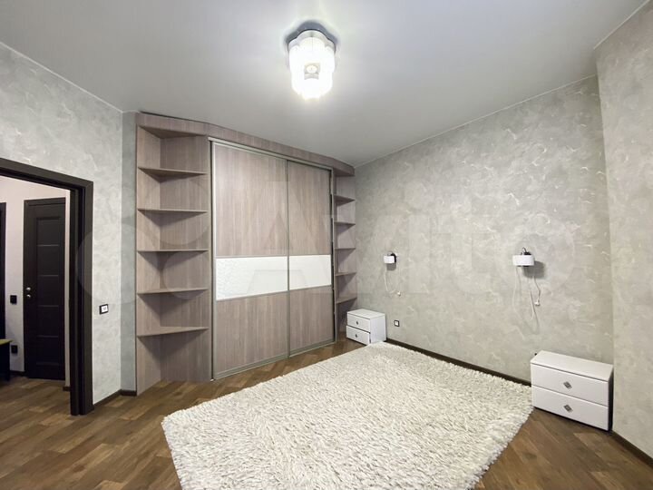 2-к. квартира, 65 м², 8/10 эт.