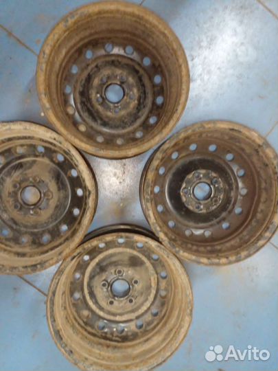 Диски штампованные r15 на Ford Focus 2