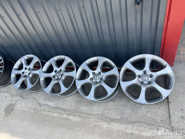 Диски Honda CR-V R18 5/114.3 Италия