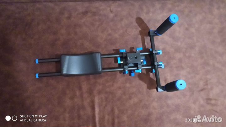 Профессиональная плечевой упор для видео камеры