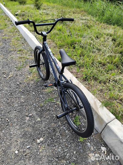 Трюковой велосипед BMX новый