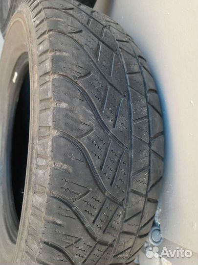 Michelin Latitude Cross 215/65 R16 102H