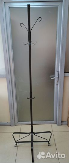 Вешалка для одежды напольная металлическая