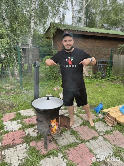 Живые раки и морепродукты