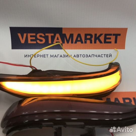 Повторитель поворота в зеркало LADA vesta плазма