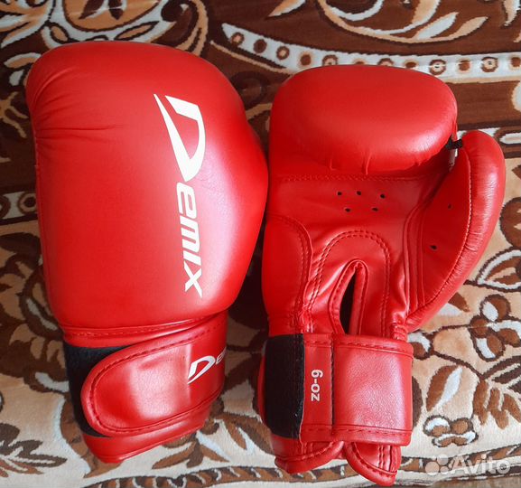 Боксерские перчатки детские 6 oz +защита на ноги