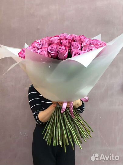 Букеты и композиции из длинных роз