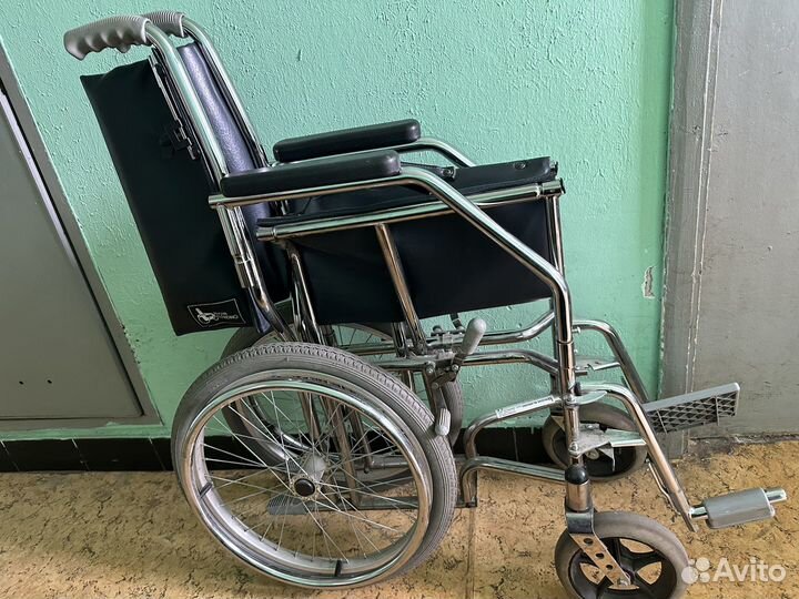 Инвалидная коляска прогулочная складная бу