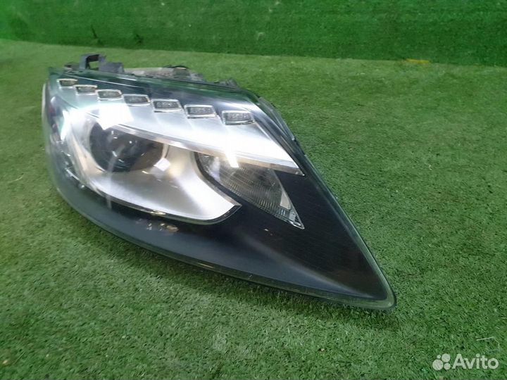 Фара правая Audi Q7