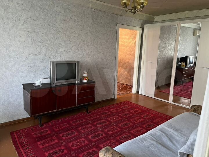 3-к. квартира, 50 м², 5/5 эт.