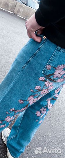 Джинсы evisu palace