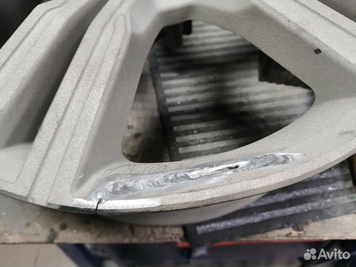 Правка, сварка автомобильных дисков