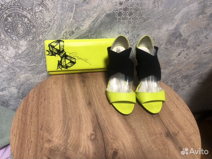 Обувь цена за комплект