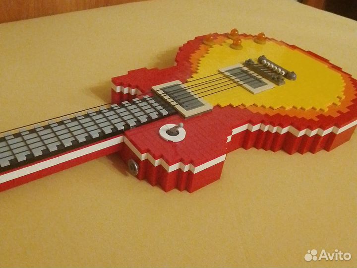 Lego электрогитара