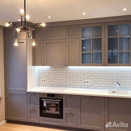 Кухня с пеналом