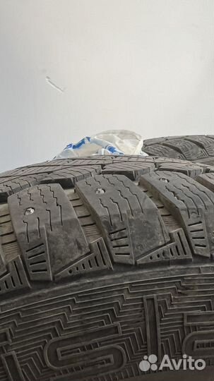 Gislaved Nord Frost 200 235/60 R18