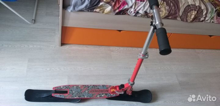 Продам самокат на лыжах для детей
