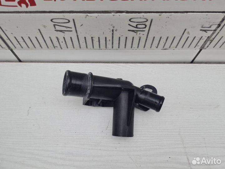 Фланец системы охлаждения Peugeot 3008 DV6C 2011