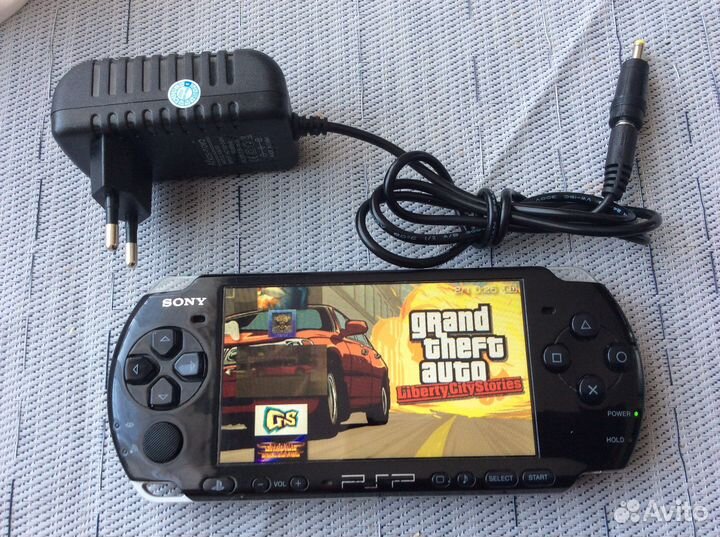 Sony PSP3008,wifi,прошита, карта на 16Гб(96игр)