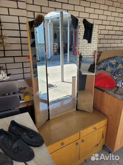 Комод с зеркалом бу