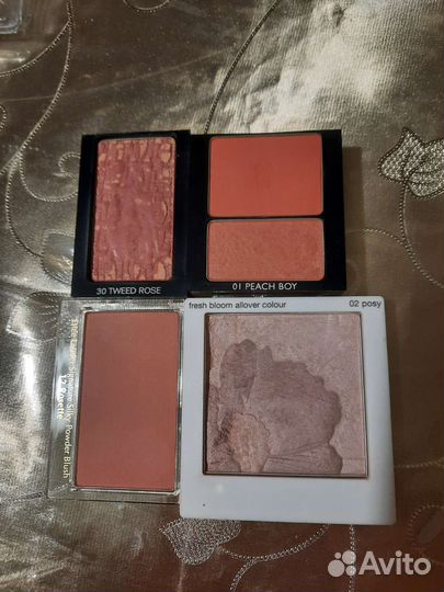 Пудра, румяна, хайлайтер в ассортименте