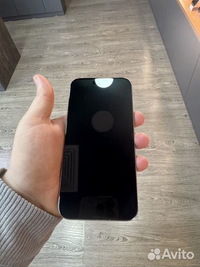 iPhone 15 Pro, 256 ГБ