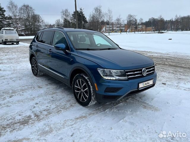 Volkswagen Tiguan 2.0 AT, 2019, 60 000 км