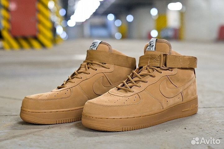 Кроссовки Nike Air Force 1 Mid