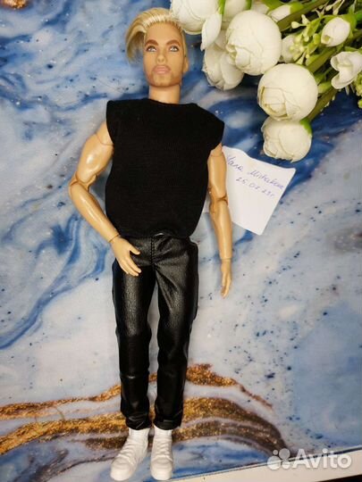 Кукла Barbie Looks Ken Шон Барби Кен