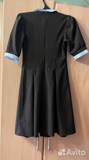 Школьное платье коричневое