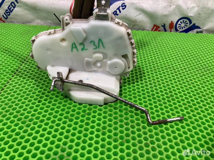 Замок двери задний левый Acura Mdx YD2 J37A1 2008