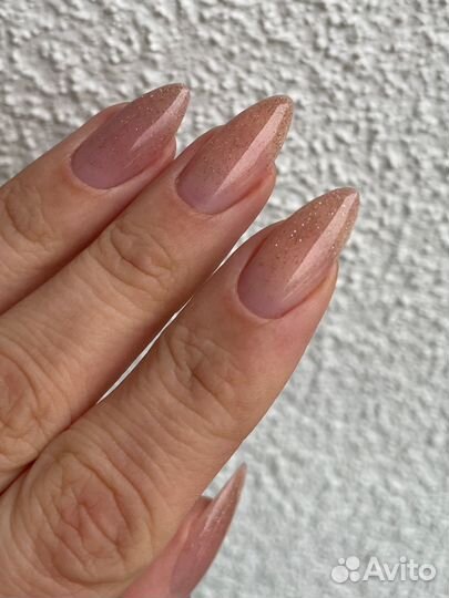 Модель маникюр с покрытием