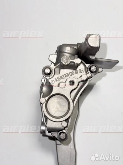 Оригинальный Новый Маслонасос Mercedes 3.0 OM642