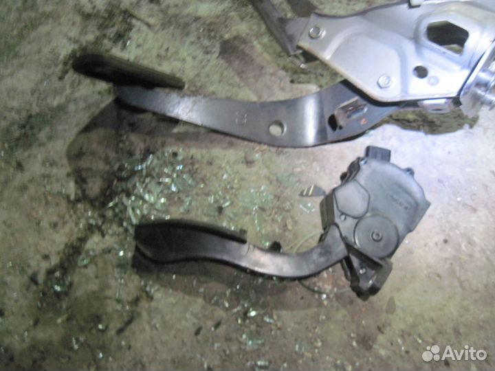 Педаль газа Lexus Lx450D 1VD-FTV 4.5 2015