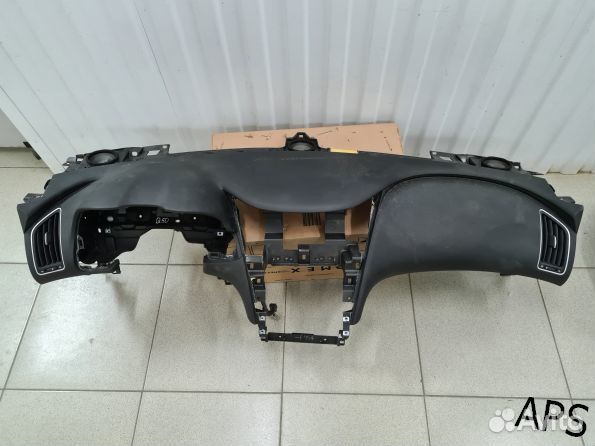 Торпедо с подушкой Инфинити ку 50 оригинал бу